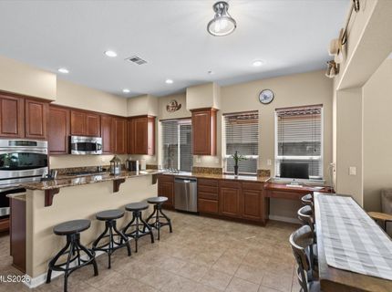 8450 Opal Station Drive, Reno, NV 89506 Photo