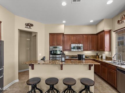 8450 Opal Station Drive, Reno, NV 89506 Photo