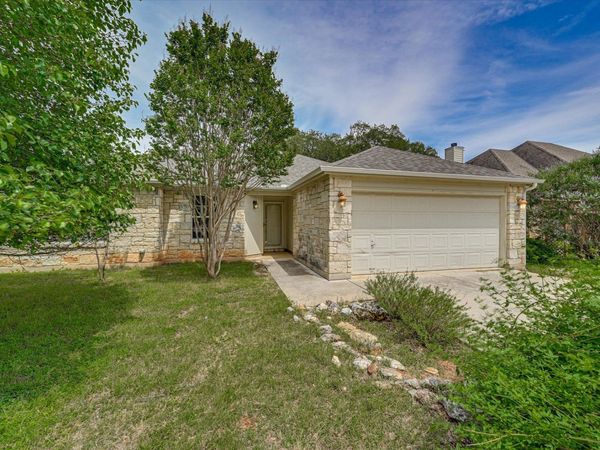 4 Memory LN, Wimberley, TX 78676