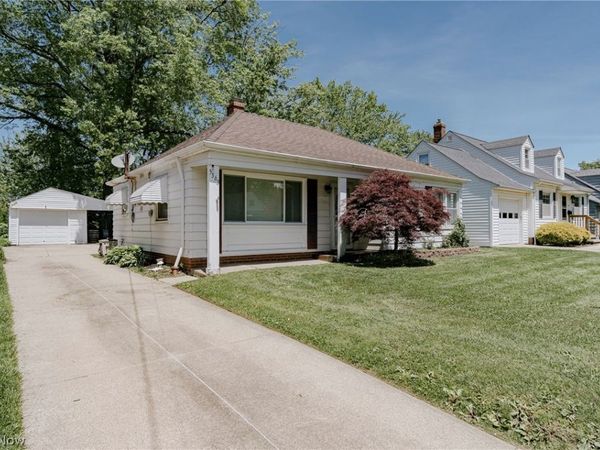 5363 Summit Road, Lyndhurst, OH 44124