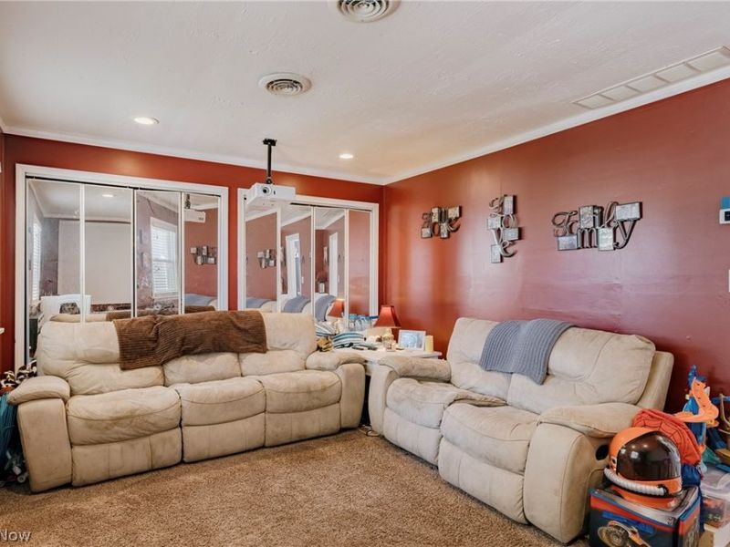 5363 Summit Road, Lyndhurst, OH 44124 Photo 10