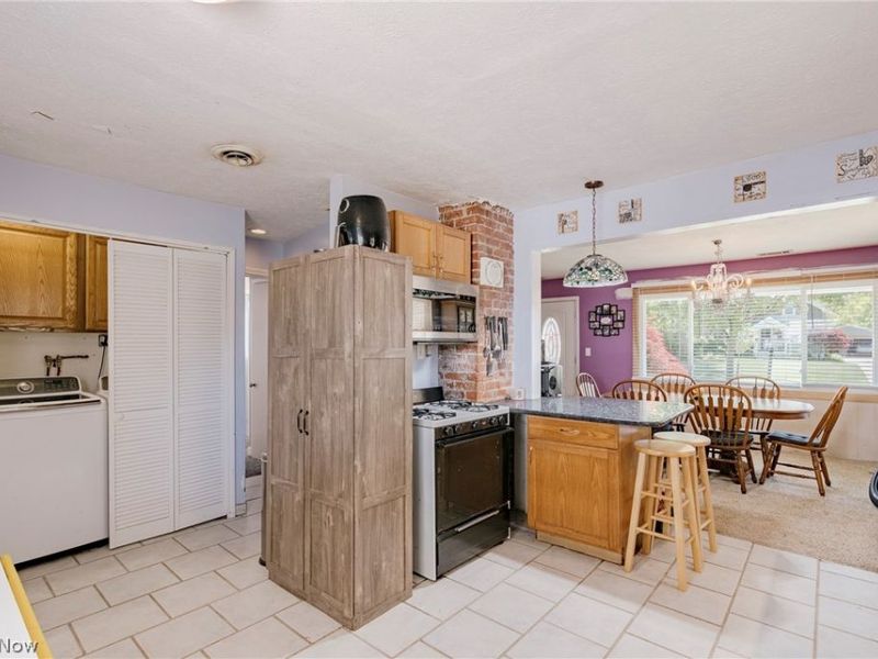 5363 Summit Road, Lyndhurst, OH 44124 Photo 9