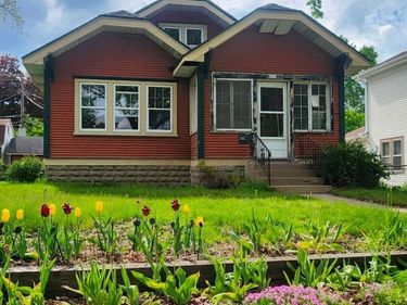 4415 Queen Avenue N, Minneapolis, MN 55412