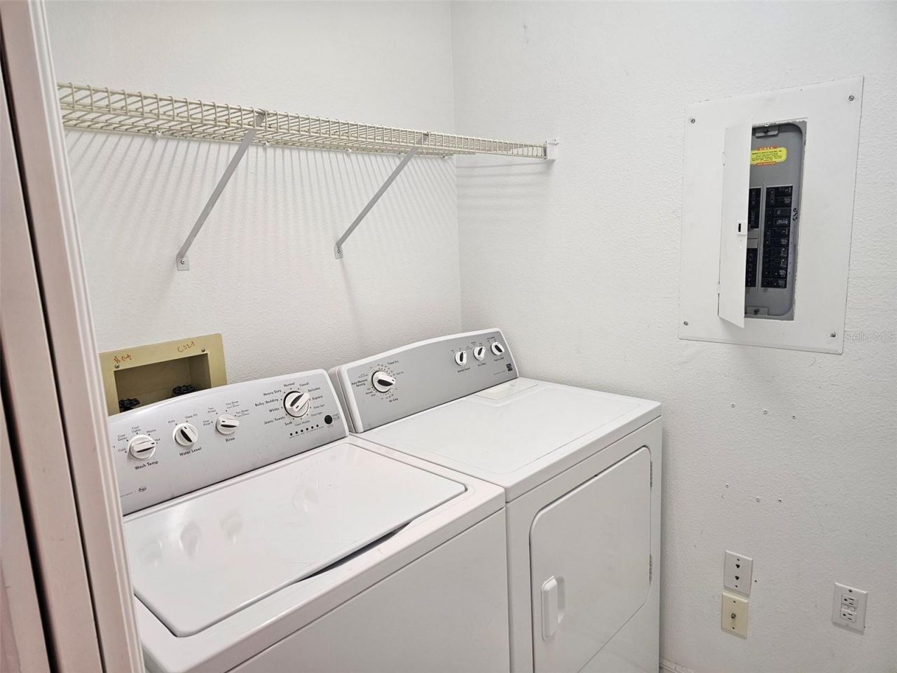 4202 Caddie Drive E, Unit 201, Bradenton, FL 34203 Photo