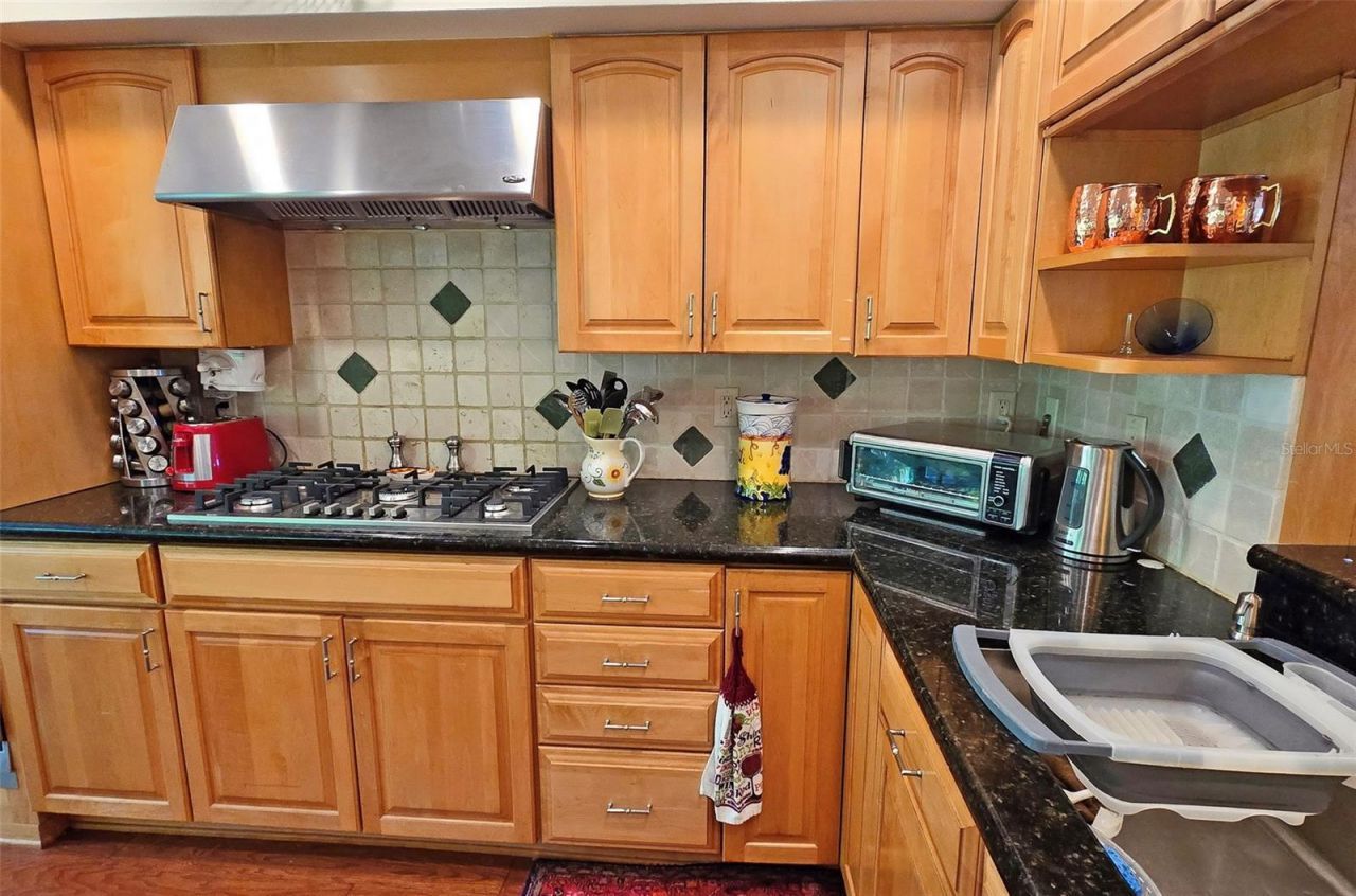 1335 Landings Drive, Unit 9, Sarasota, FL 34231 Photo