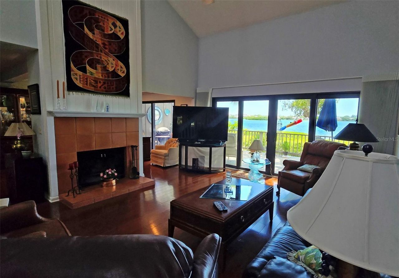 1335 Landings Drive, Unit 9, Sarasota, FL 34231 Photo