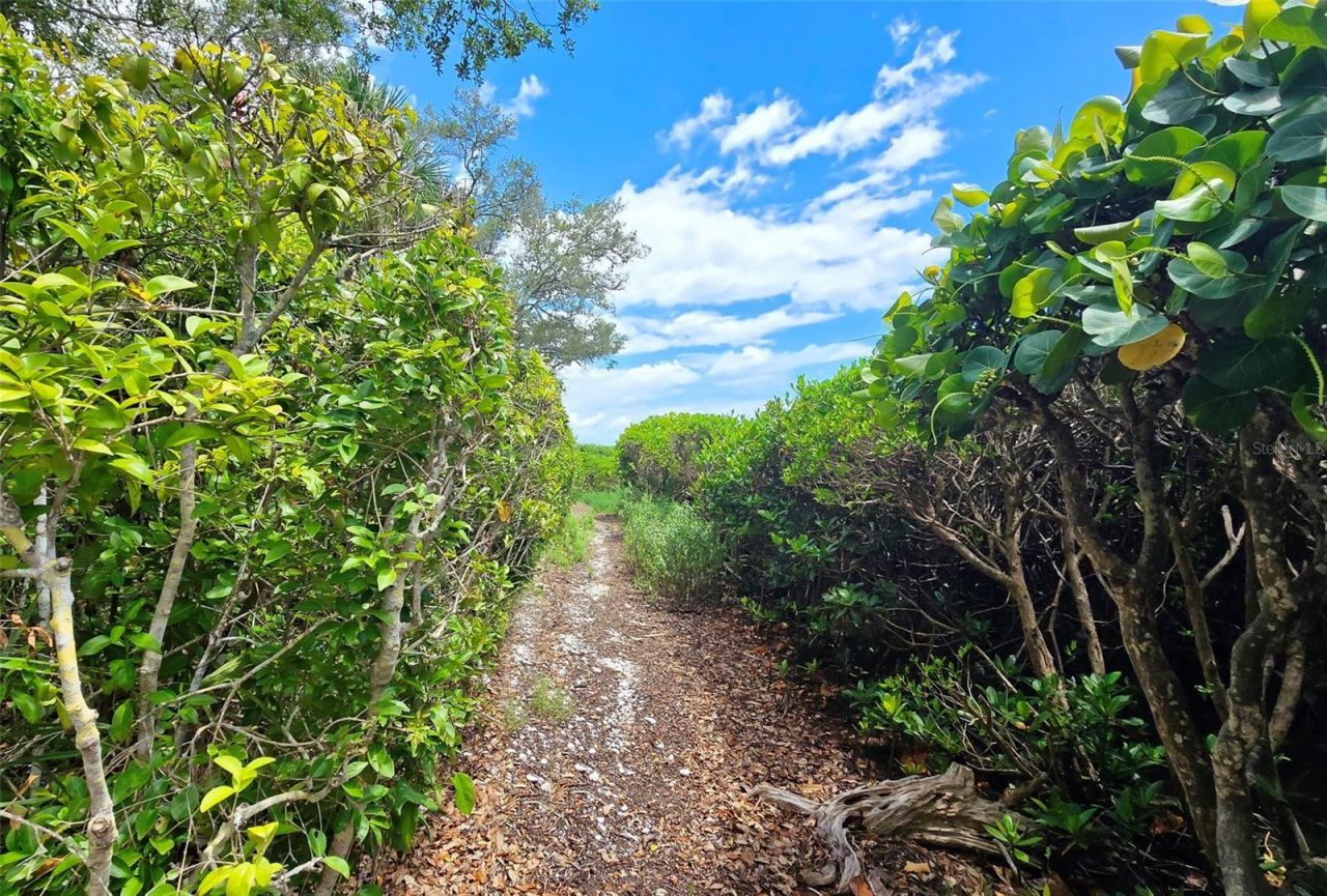 1335 Landings Drive, Unit 9, Sarasota, FL 34231 Photo