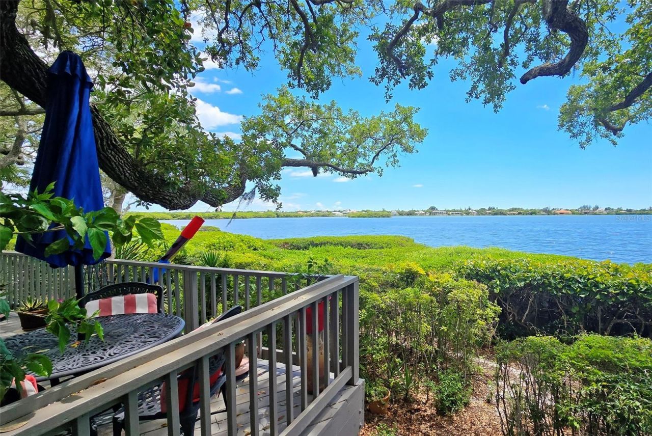 1335 Landings Drive, Unit 9, Sarasota, FL 34231 Photo
