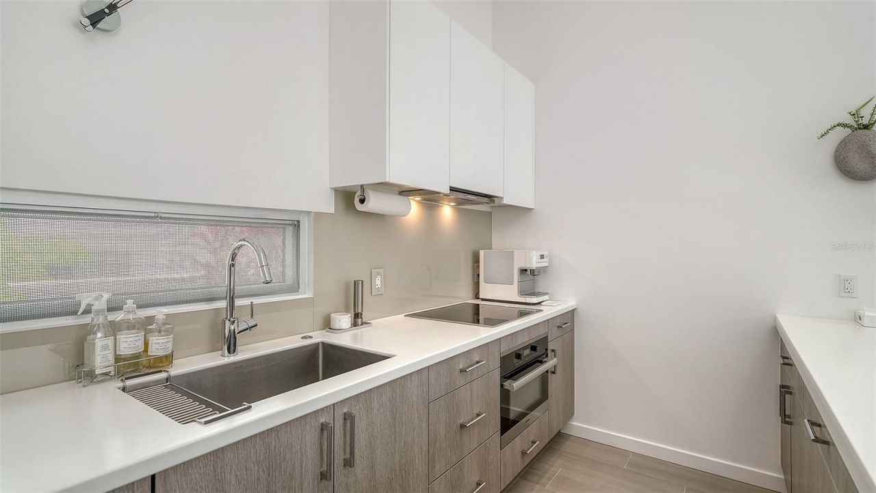 1350 5th Street, Unit 106, Sarasota, FL 34236 Photo