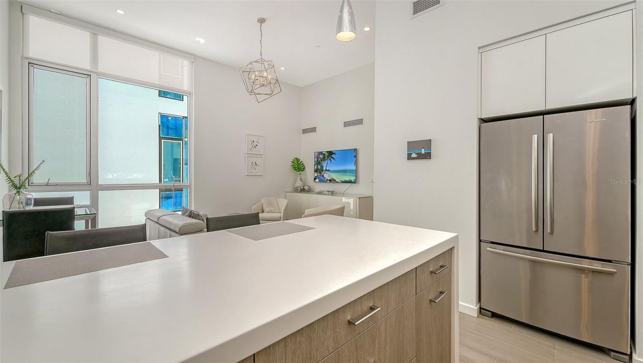 1350 5th Street, Unit 106, Sarasota, FL 34236 Photo