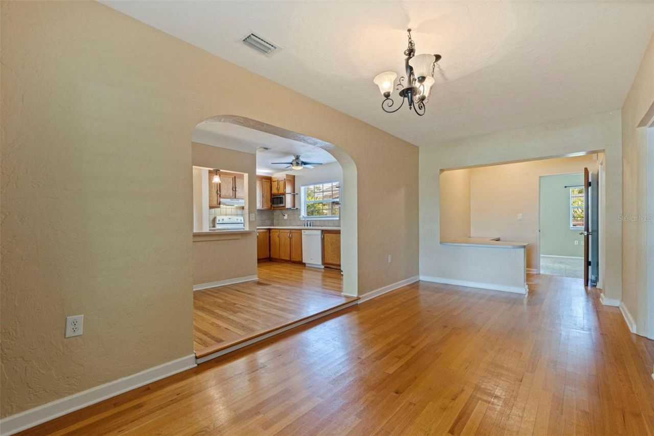 4558 25th Avenue N, Saint Petersburg, FL 33713 Photo
