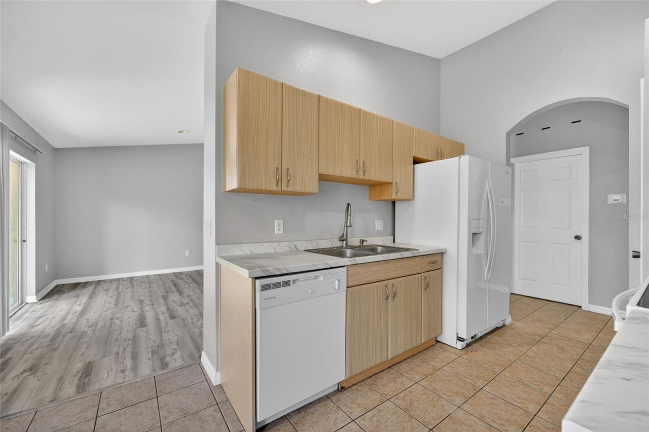 8221 Larrimore Avenue , North Port, FL 34291 Photo