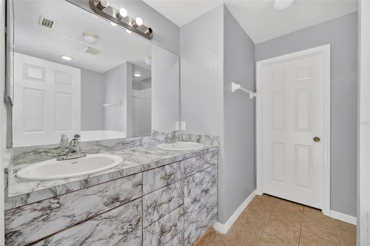 8221 Larrimore Avenue , North Port, FL 34291 Photo