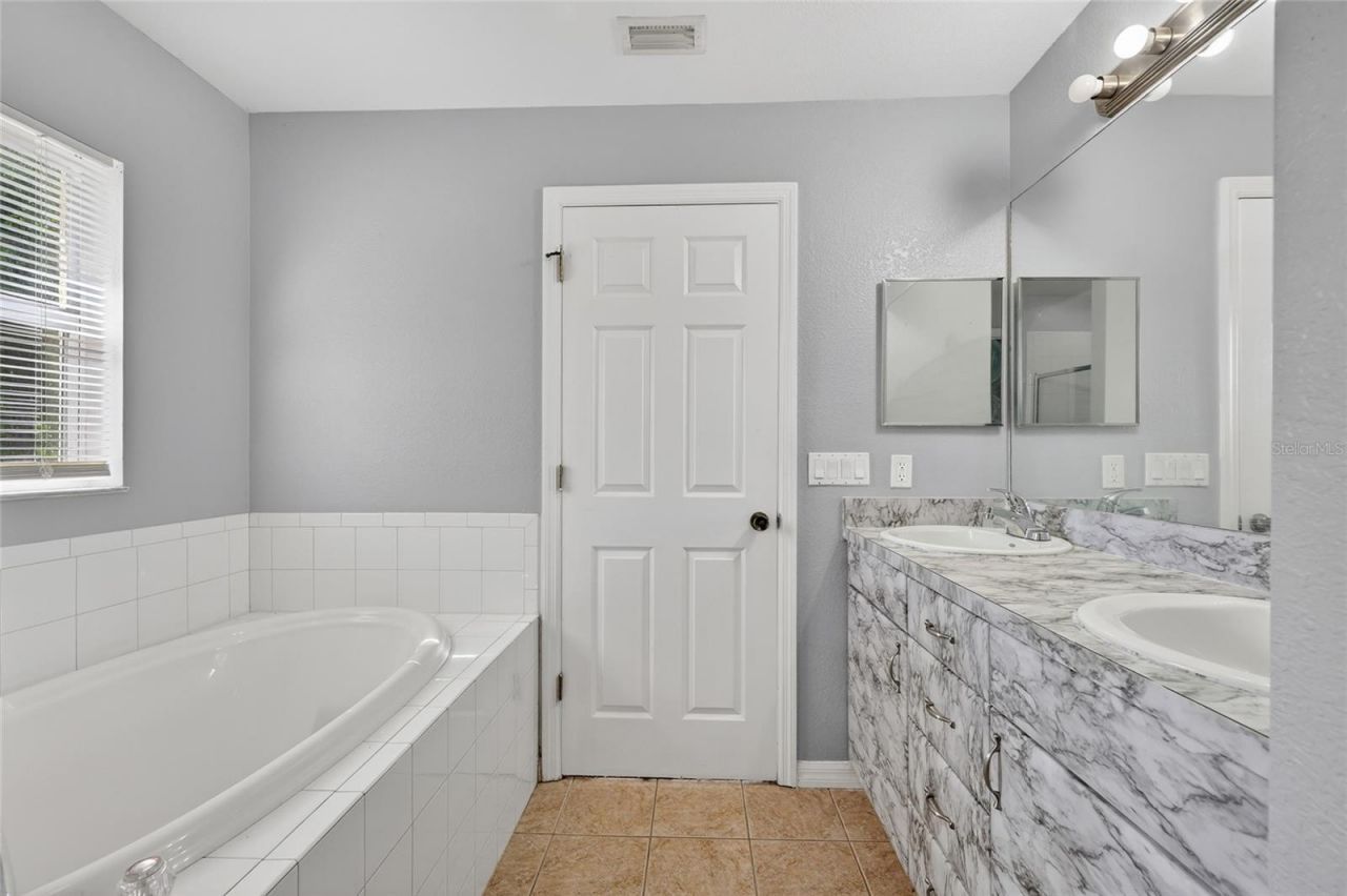 8221 Larrimore Avenue , North Port, FL 34291 Photo