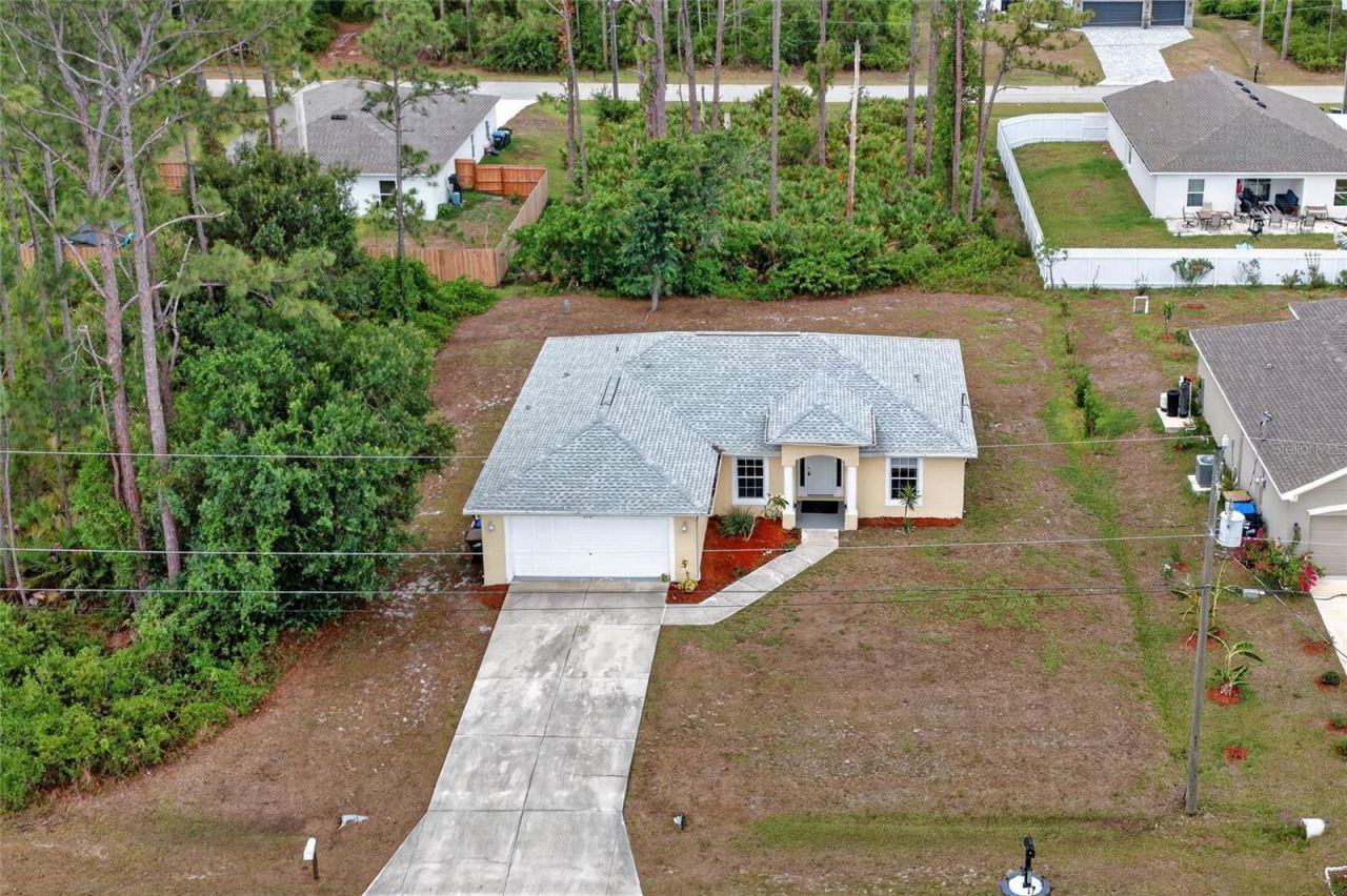 8221 Larrimore Avenue , North Port, FL 34291 Photo