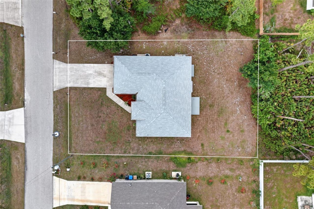 8221 Larrimore Avenue , North Port, FL 34291 Photo