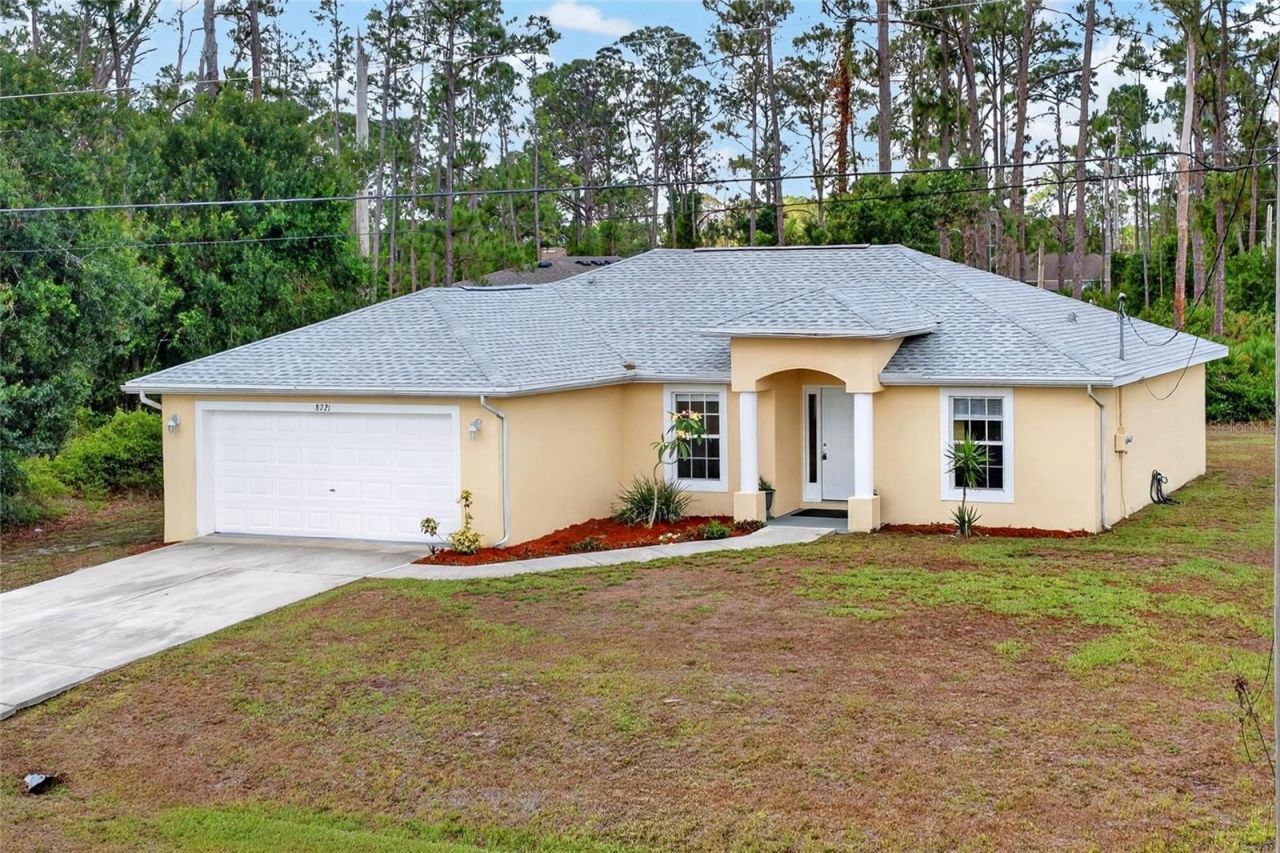 8221 Larrimore Avenue , North Port, FL 34291 Photo