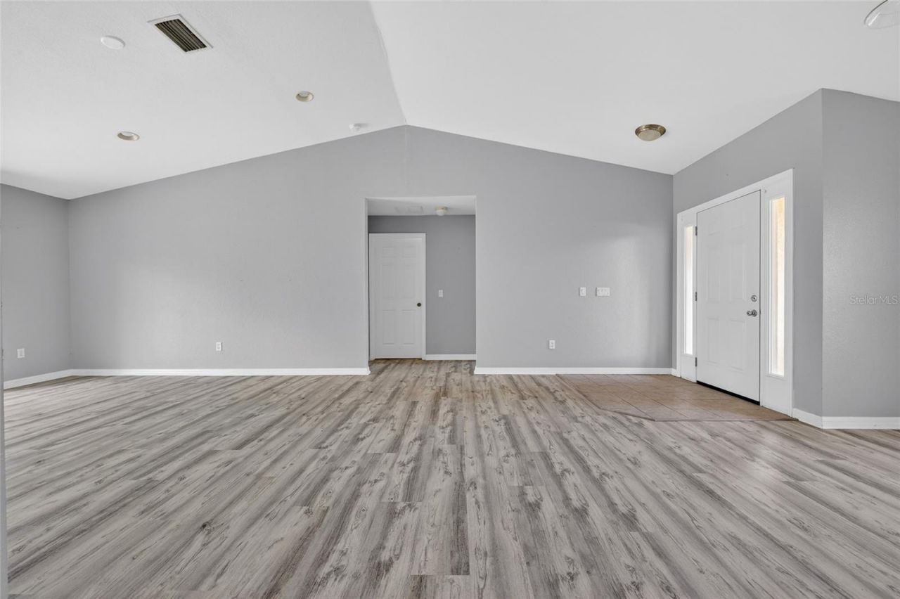 8221 Larrimore Avenue , North Port, FL 34291 Photo