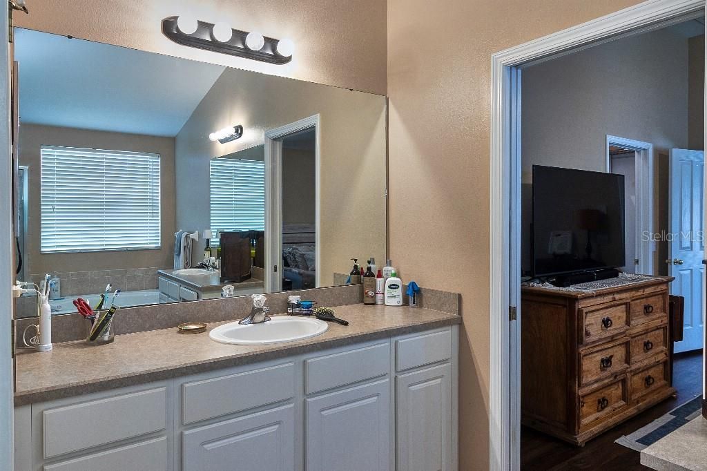 9932 Riverchase Drive, New Port Richey, FL 34655 Photo
