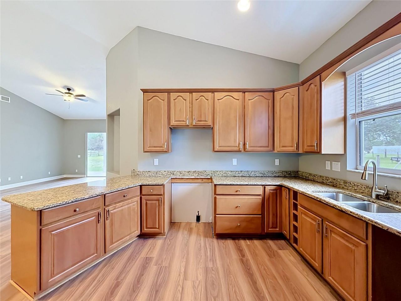 28549 Shirley Shores Road , Tavares, FL 32778 Photo