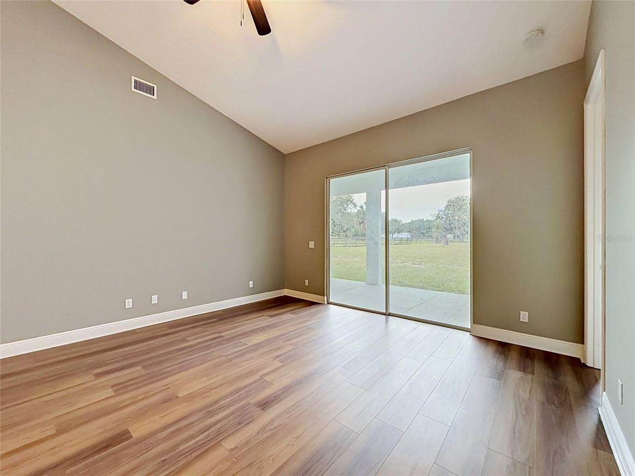 28549 Shirley Shores Road , Tavares, FL 32778 Photo