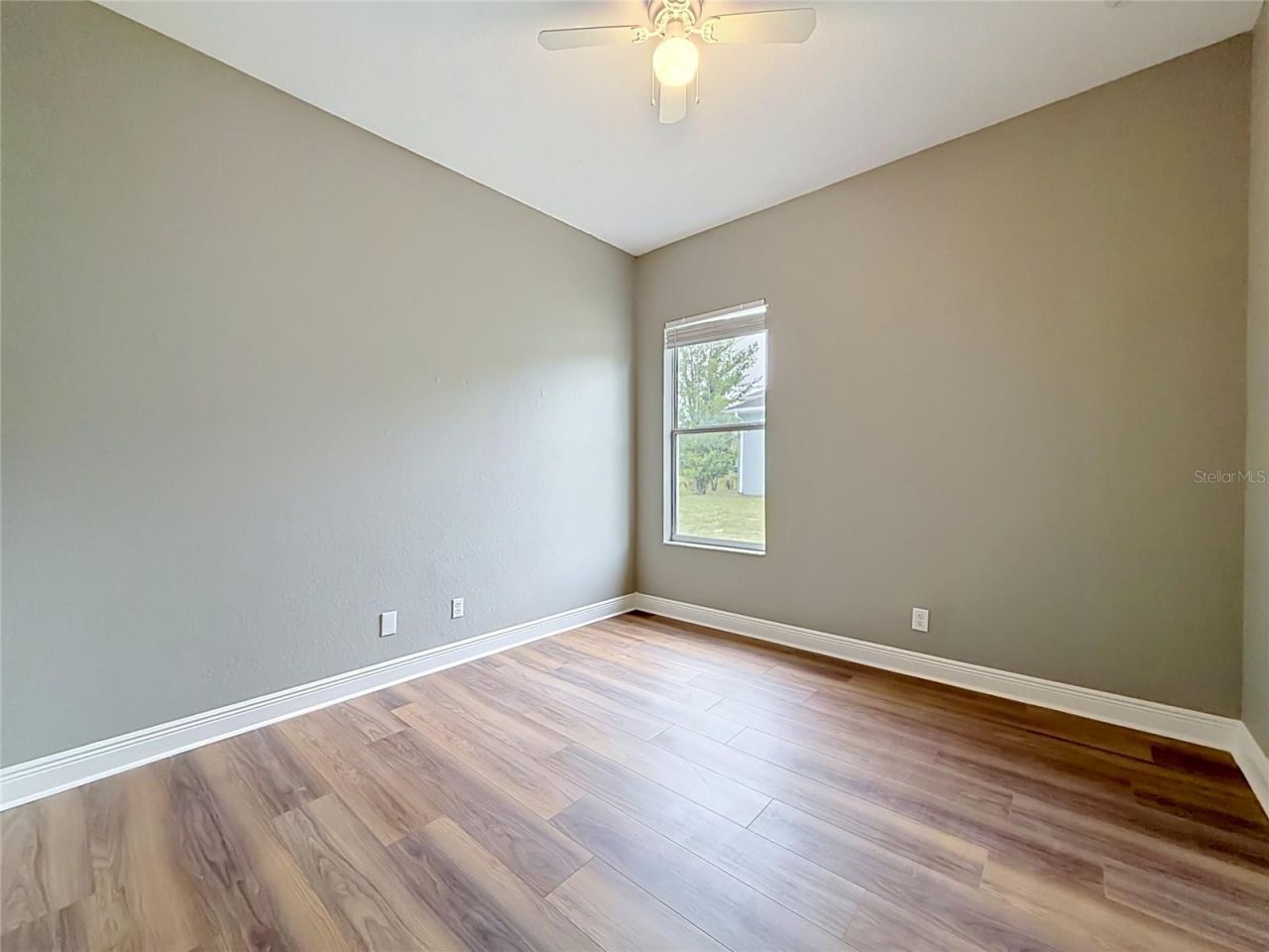 28549 Shirley Shores Road , Tavares, FL 32778 Photo