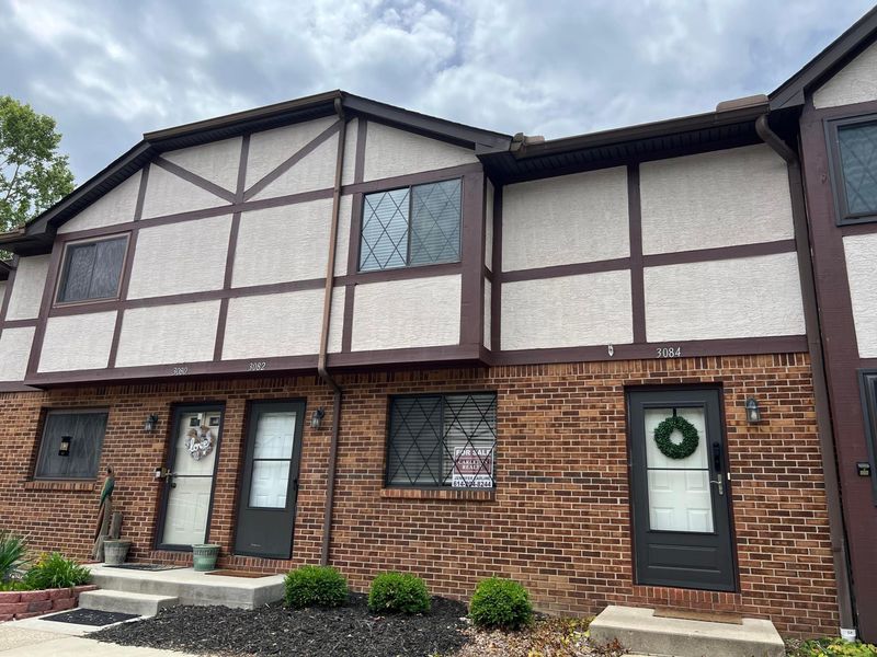 3082 Highcliff Court, Columbus, OH 43231 Photo 3