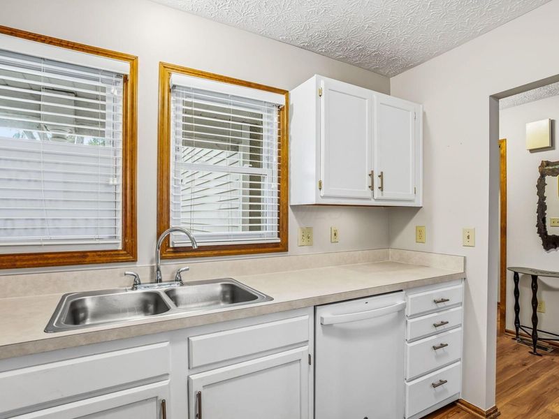 5819 ELMBRIDGE Lane, Dublin, OH 43016 Photo 6
