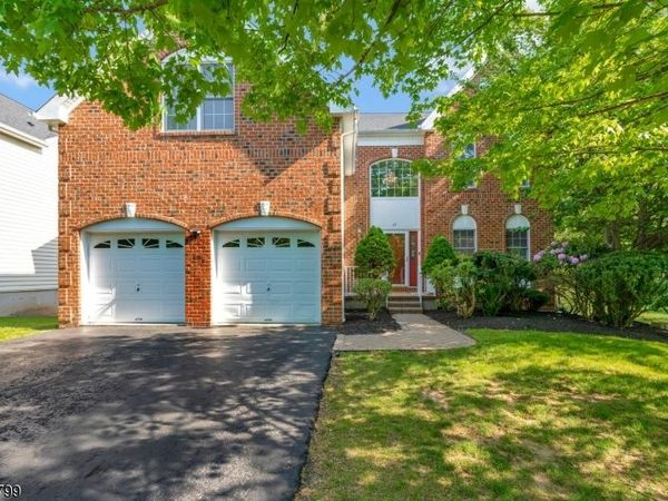 47 Ramapo Dr, Bernards, NJ 07920