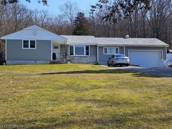 106 Lake Wallkill Rd, Vernon, NJ 07461