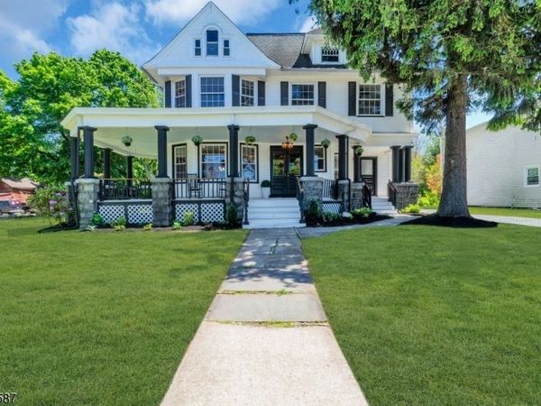 266 Main St, Readington, NJ 08889