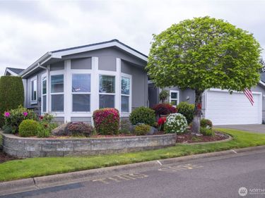 27229 217th Place SE, Maple Valley, WA 98038