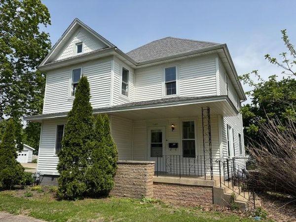 404 SE 1st Street , Galva, IL 61434