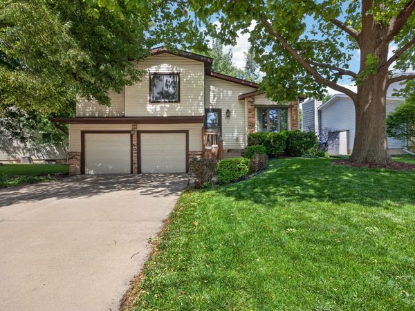 2910 Wellington Way , Bloomington, IL 61704