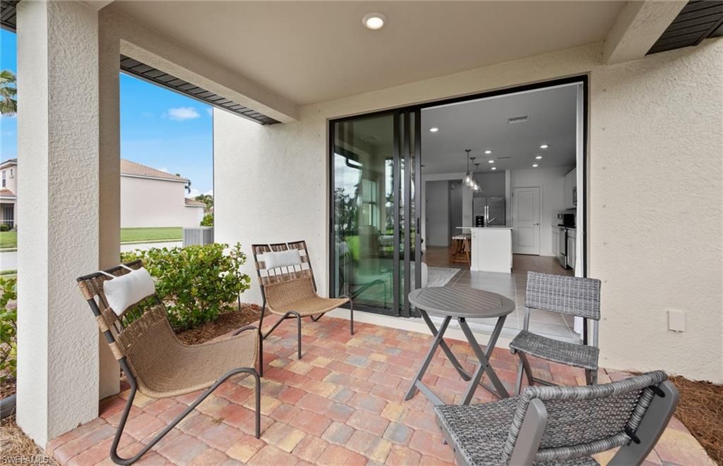 1412 Weeping Willow Ct, Cape Coral, FL 33909 Photo