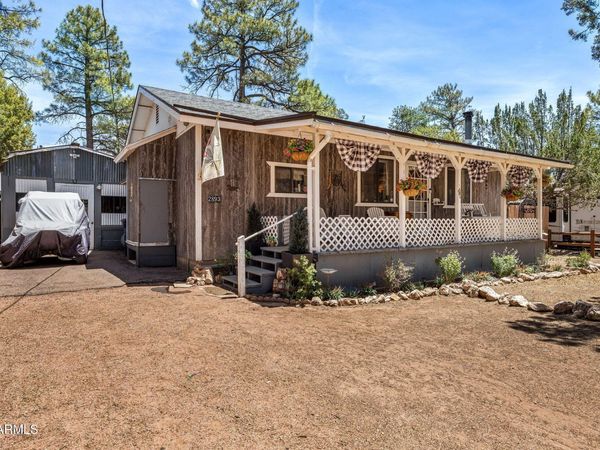 2893 Holiday Forest Drive, Overgaard, AZ 85933