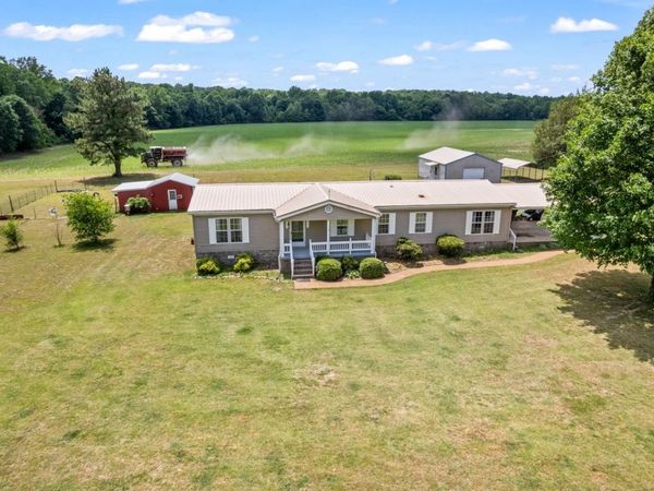 6439 Cedar Grove Rd , Big Sandy, TN 38221