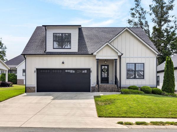 5025 Grove Park Court NE, Cleveland, TN 37312