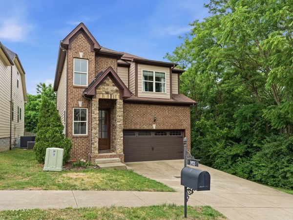 5925 Woodlands Ave, Nashville, TN 37211