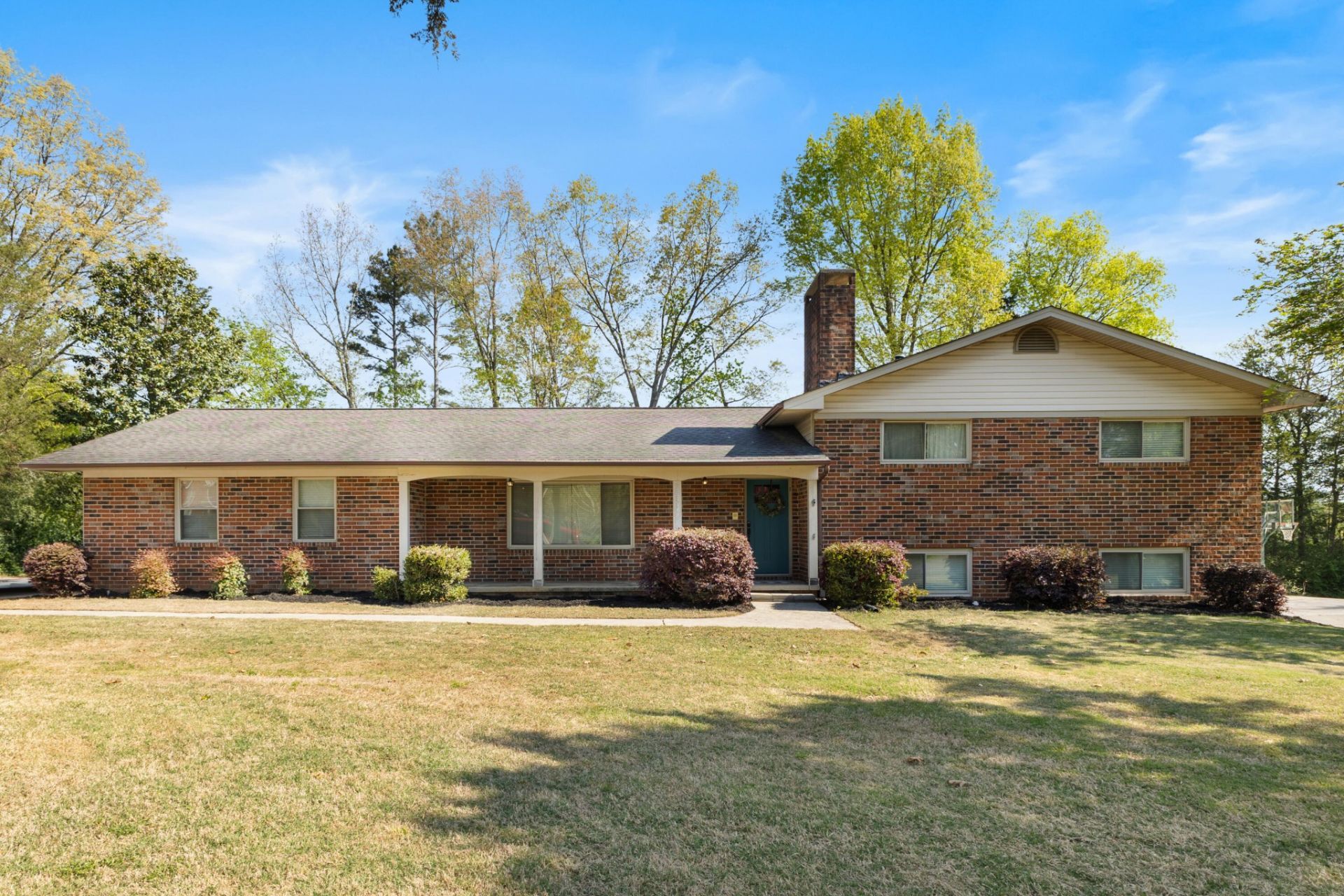 3811 Woodcrest Circle Nw, Cleveland, TN 37312 Main Photo