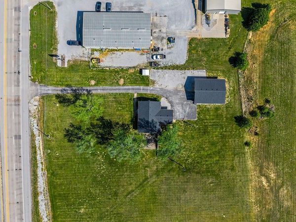 2671 Pembroke Rd , Hopkinsville, KY 42240