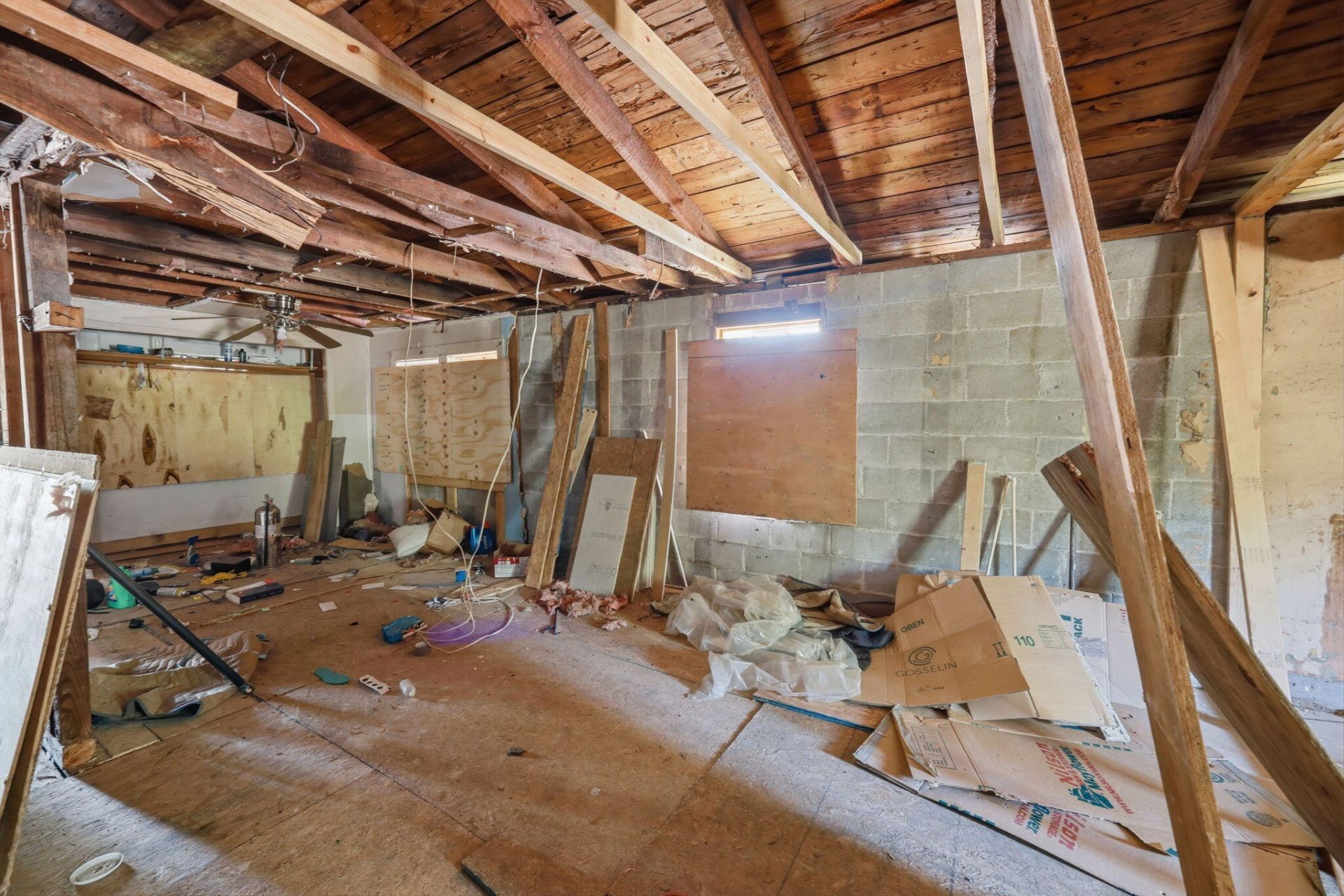 2631 Henry Street Photo 10