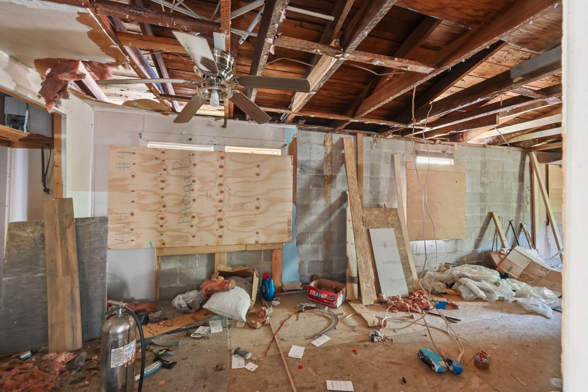 2631 Henry Street Photo 5