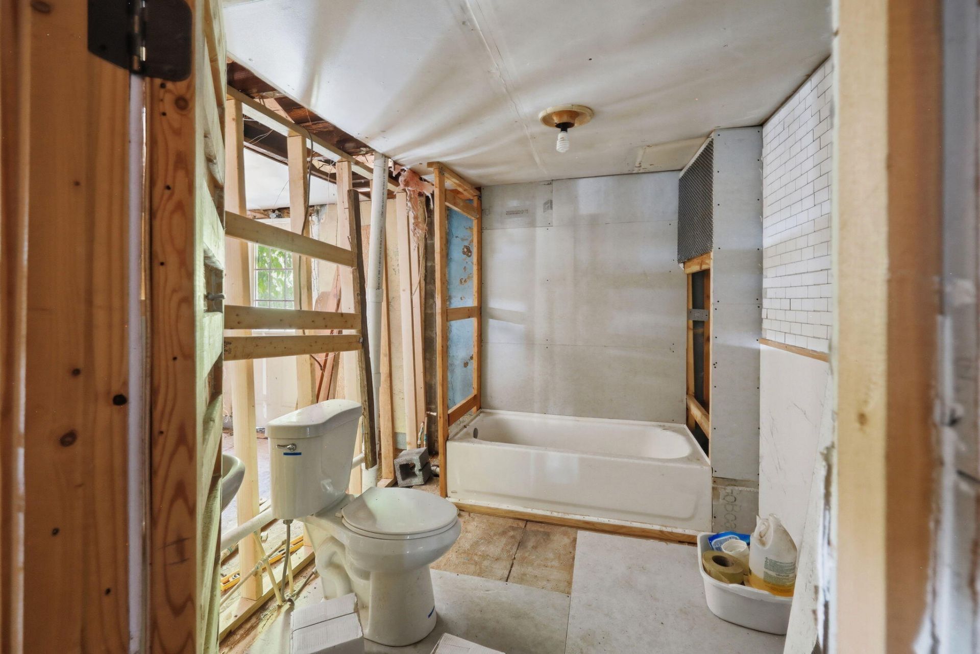 2631 Henry Street Photo 8