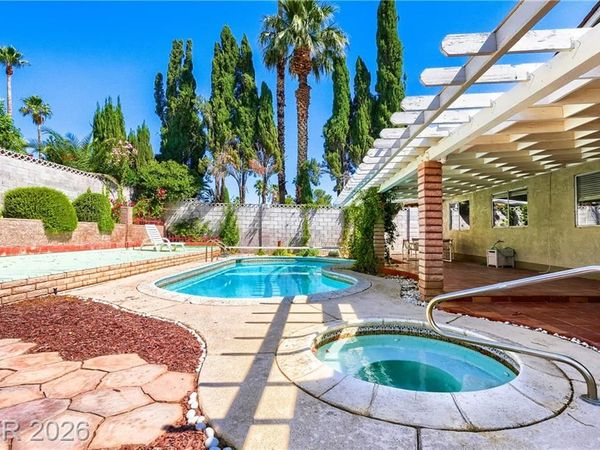1908 Piccolo Way , Las Vegas, NV 89146