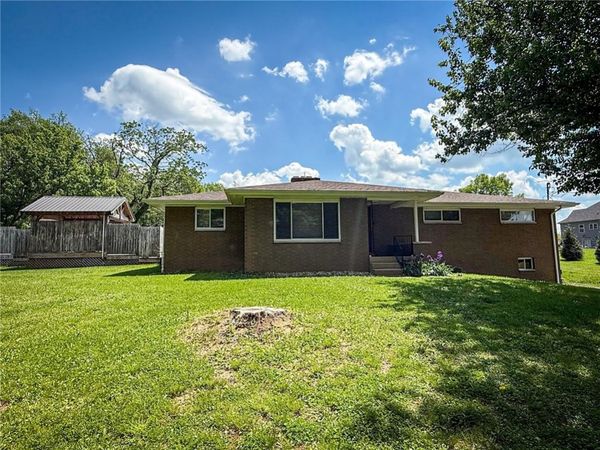 269 Crisswell Rd, Butler, PA 16002