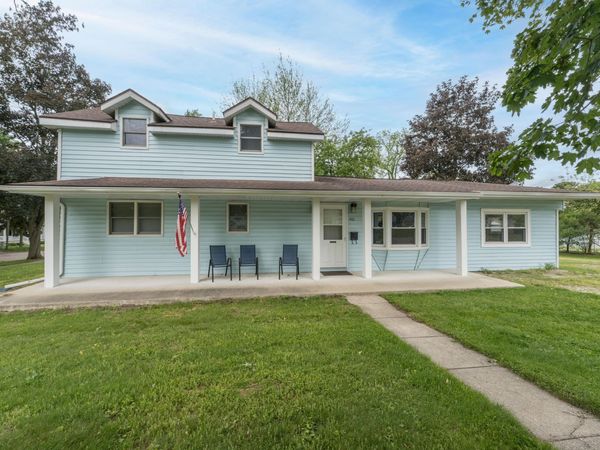 401 N Brown Street, Paw Paw, MI 49079