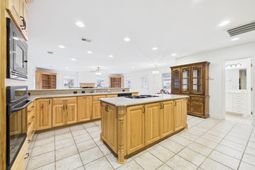 1015 Haven Drive  photo 4