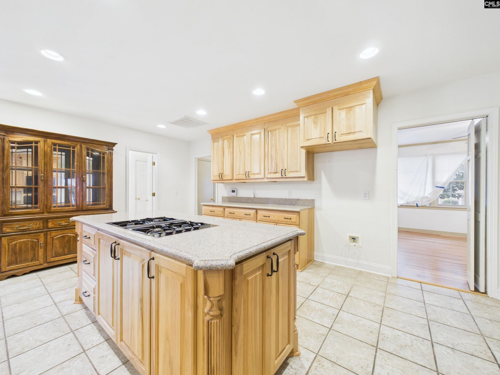 1015 Haven Drive  Photo 4