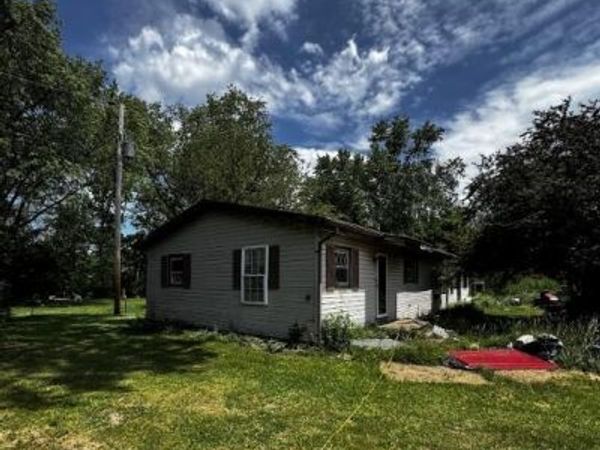 986 Thornwood Drive SW, Heath, OH 43056